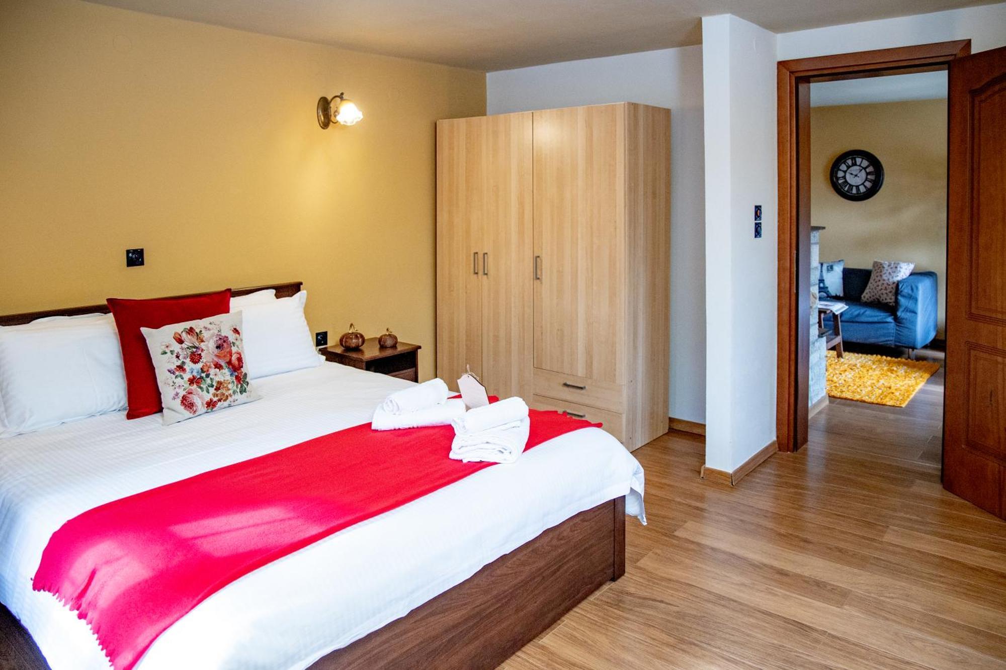 Arktouros Hotel Monodendri Exteriör bild